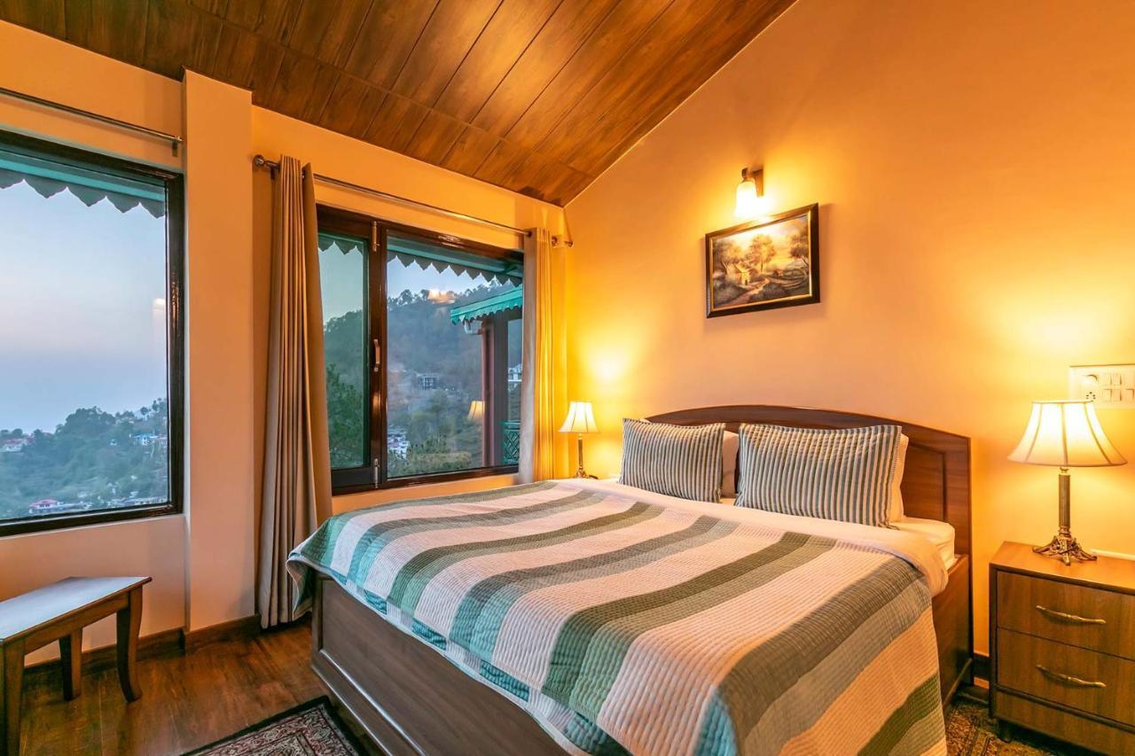Stayvista At Cecil Cottages With Barbeque, Hill View Kasauli Exterior photo